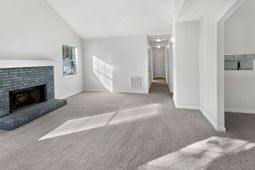 221 Salusbury Lane photo 4