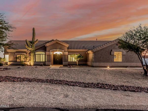 513 E JORDON Lane, Phoenix, AZ 85086