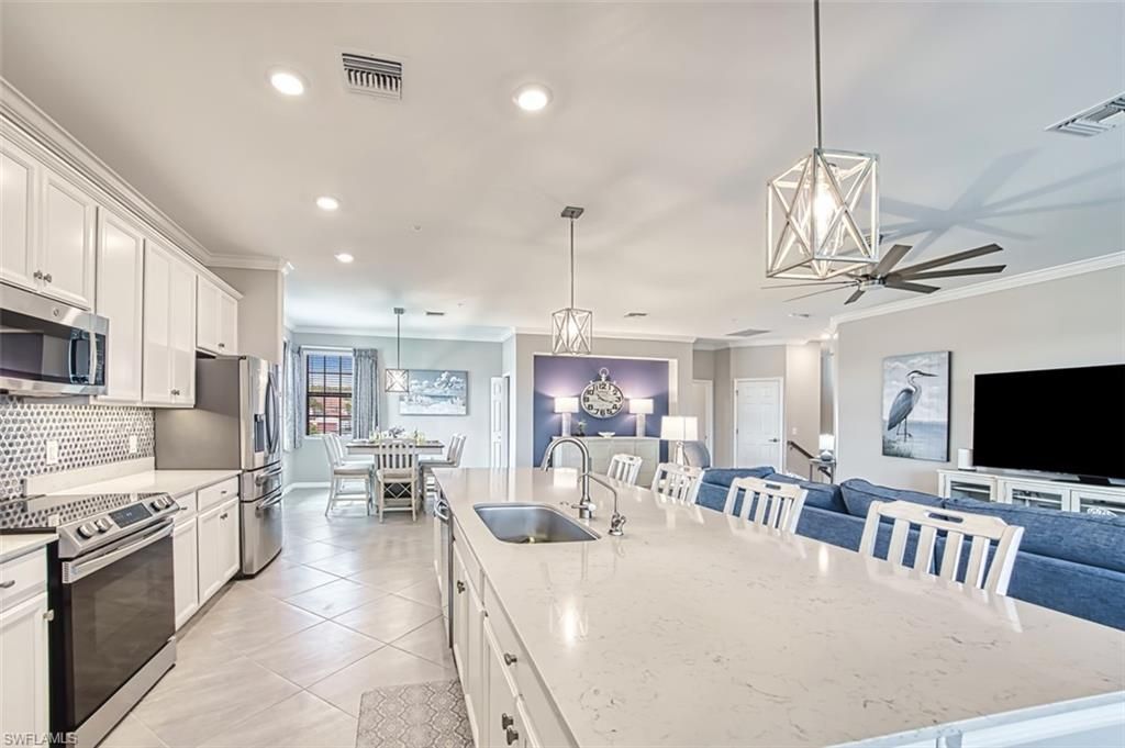 12000 Hawthorn Lake Dr, Unit 202, Fort Myers, FL 33913 Photo