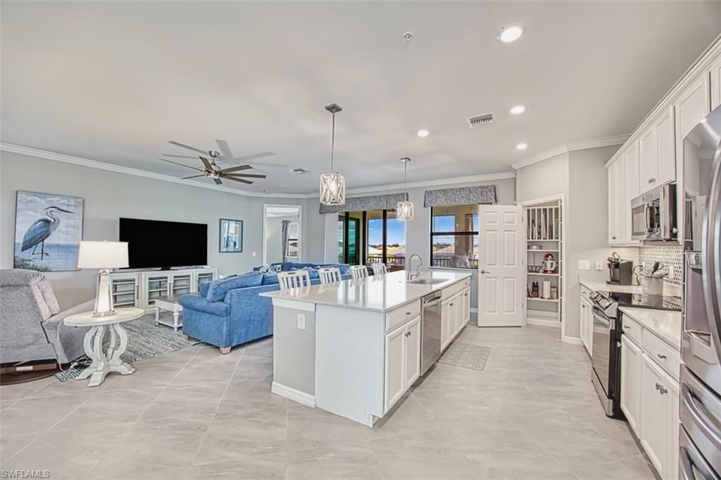 12000 Hawthorn Lake Dr, Unit 202, Fort Myers, FL 33913 Photo