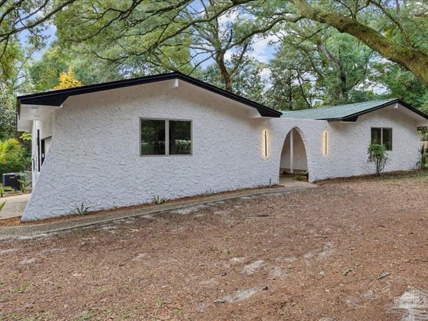 3809 Idlewood Dr, Pensacola, FL 32505