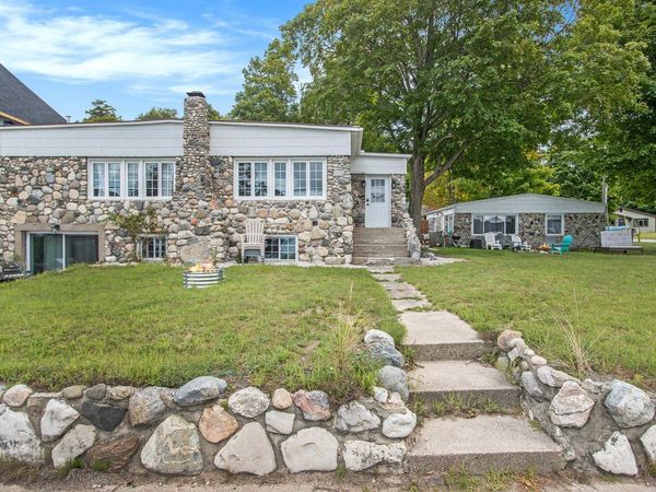 4642 Main Street, Onekama, MI 49675