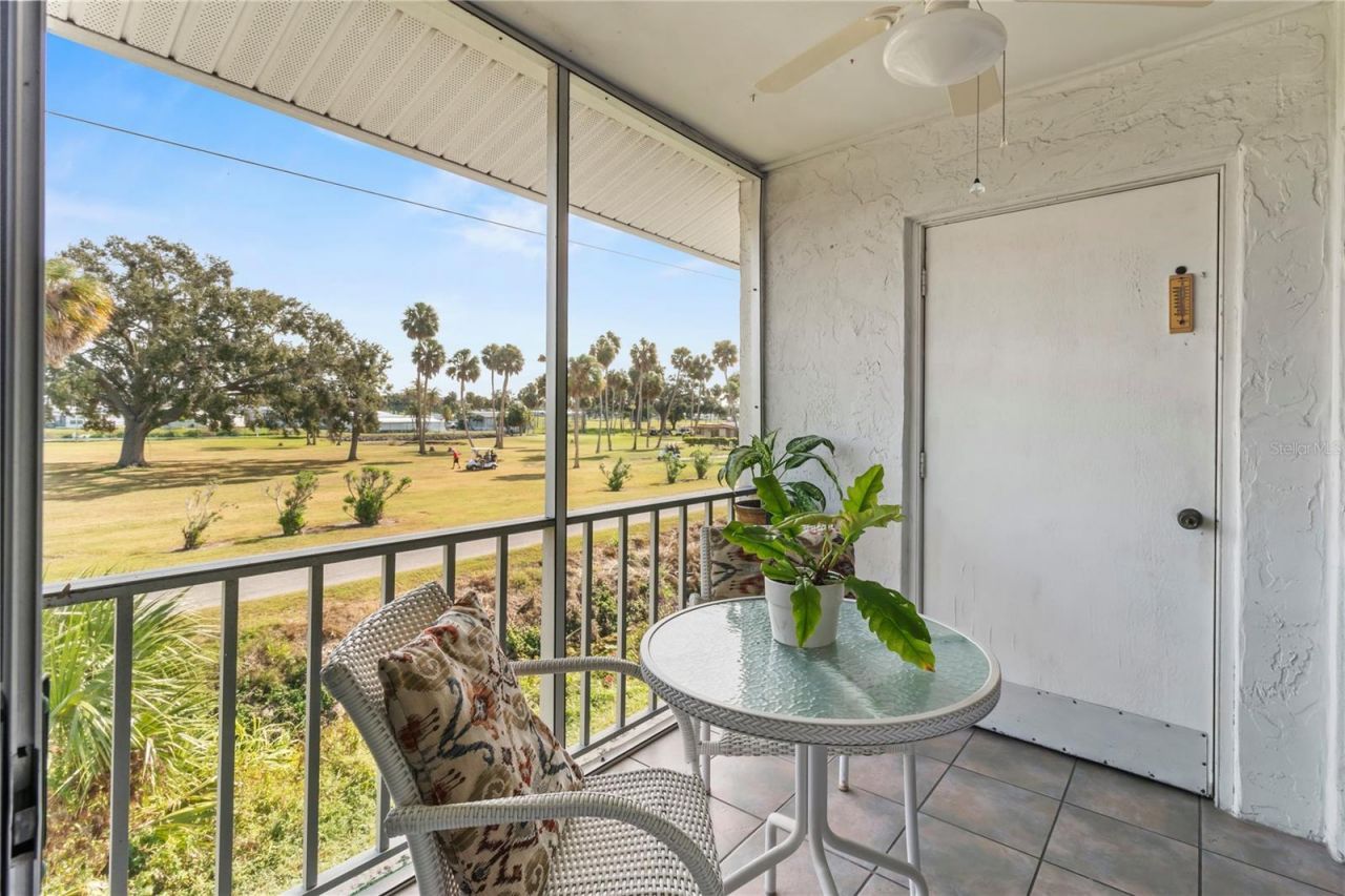 4703 1st Court W, Unit 393, Bradenton, FL 34207 Photo