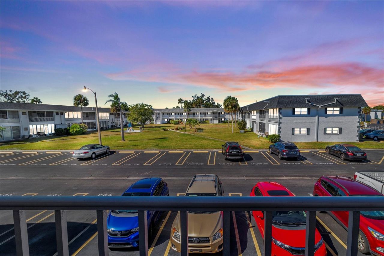 4703 1st Court W, Unit 393, Bradenton, FL 34207 Photo