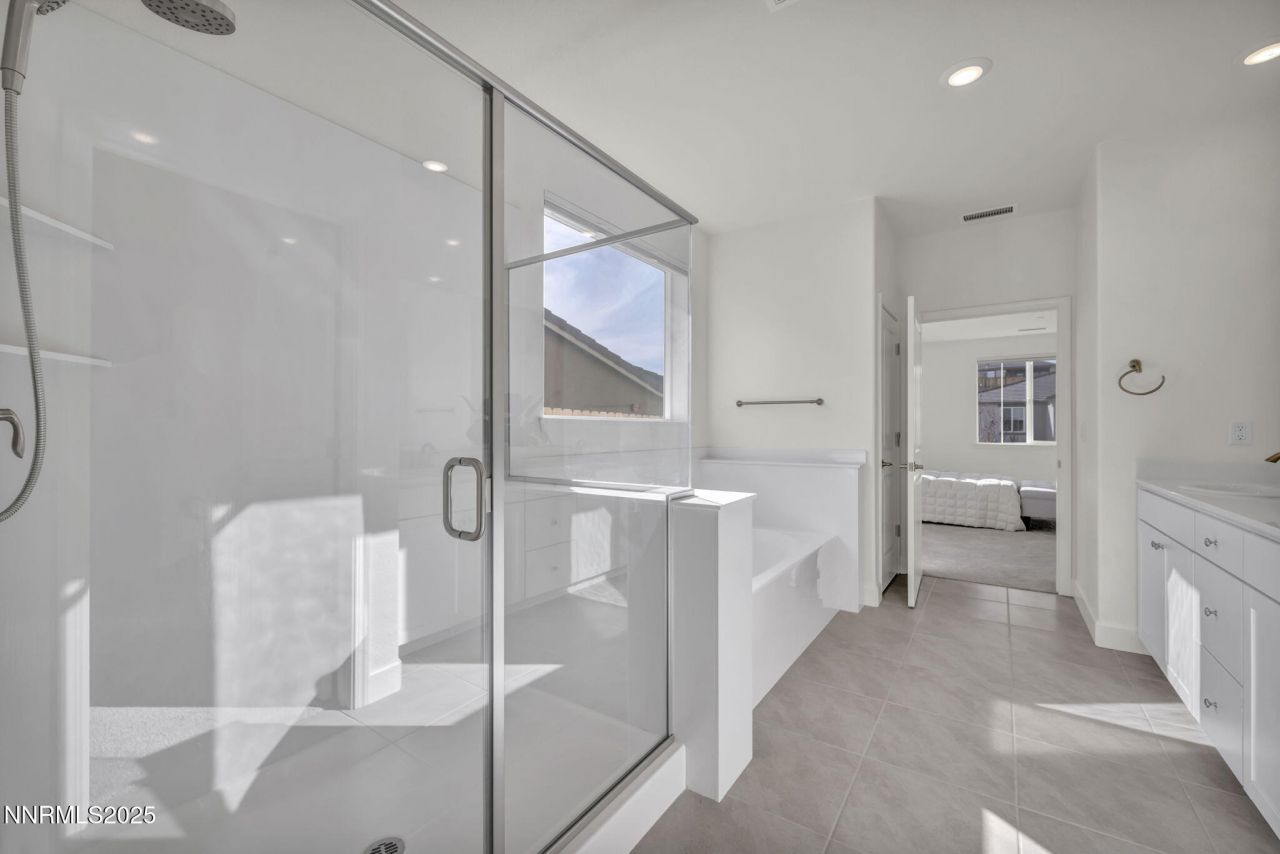 6870 Pilot Peak Road, Sparks, NV 89436 Photo