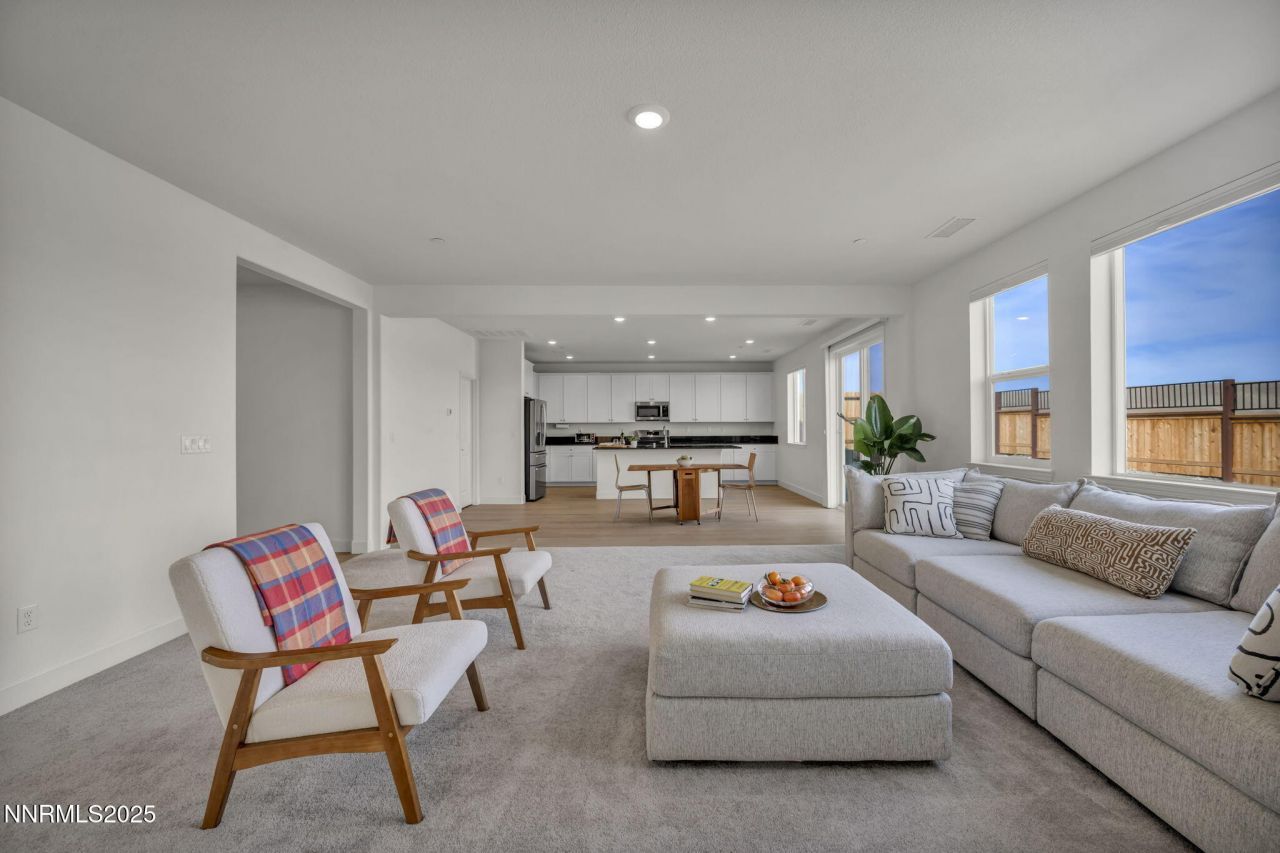 6870 Pilot Peak Road, Sparks, NV 89436 Photo