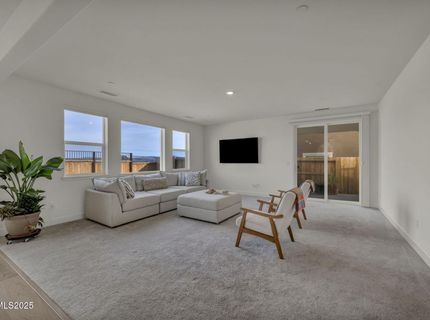 6870 Pilot Peak Road, Sparks, NV 89436 Photo