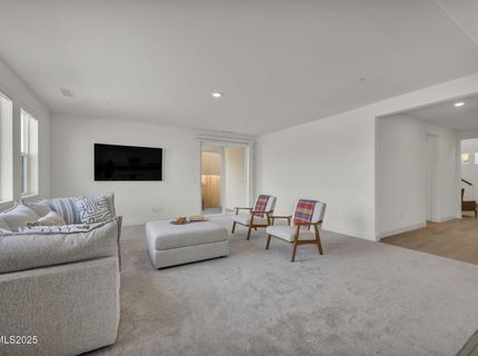 6870 Pilot Peak Road, Sparks, NV 89436 Photo