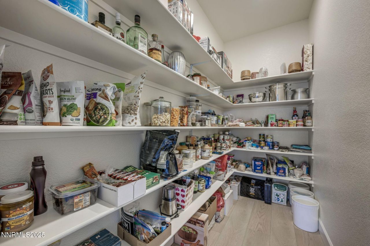 6870 Pilot Peak Road, Sparks, NV 89436 Photo