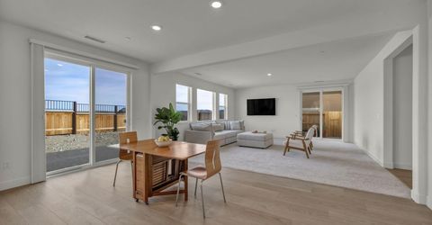 6870 Pilot Peak Road, Sparks, NV 89436 Photo