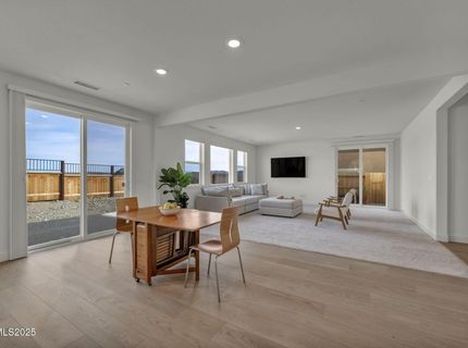 6870 Pilot Peak Road, Sparks, NV 89436 Photo