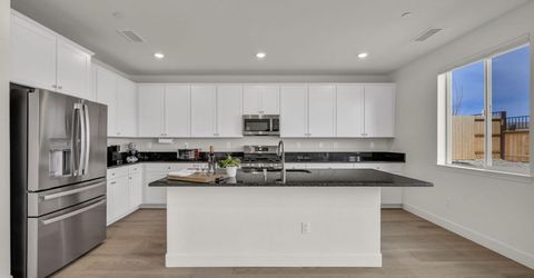 6870 Pilot Peak Road, Sparks, NV 89436 Photo