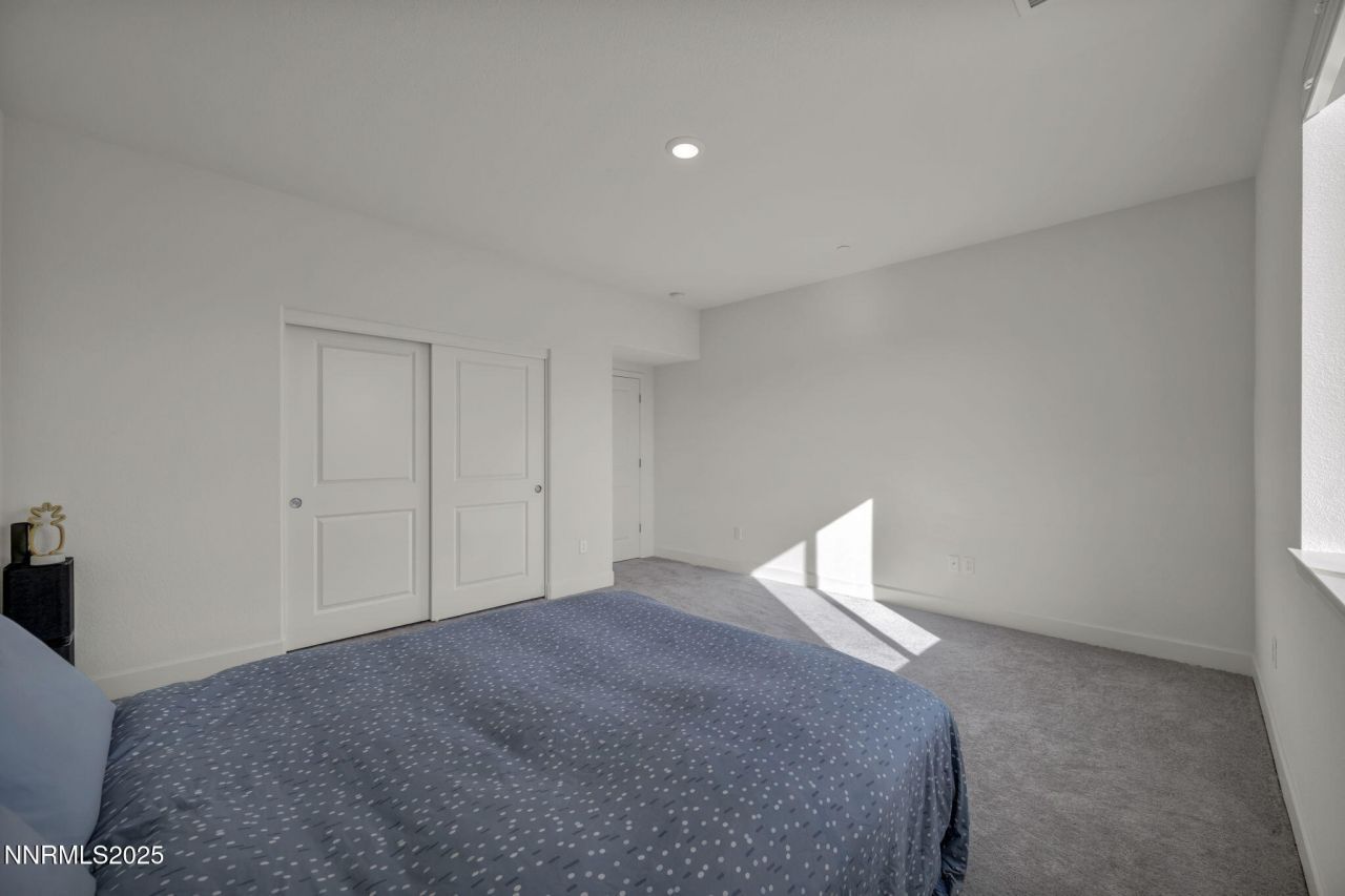 6870 Pilot Peak Road, Sparks, NV 89436 Photo