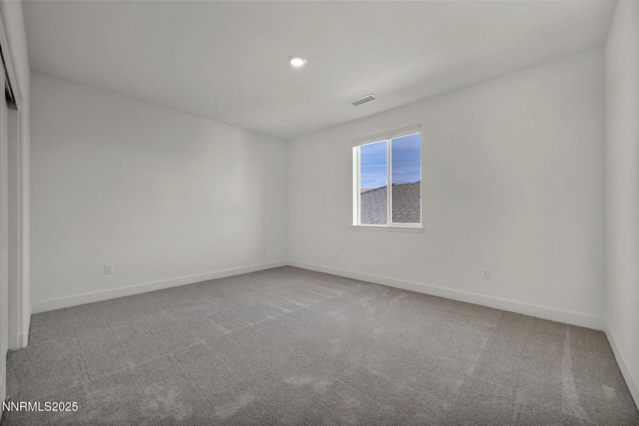 6870 Pilot Peak Road, Sparks, NV 89436 Photo