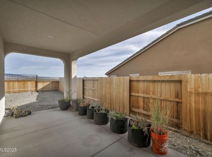 6870 Pilot Peak Road, Sparks, NV 89436 Photo