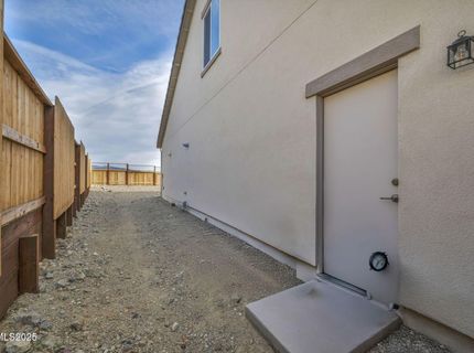 6870 Pilot Peak Road, Sparks, NV 89436 Photo