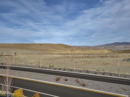 6870 Pilot Peak Road, Sparks, NV 89436 Photo