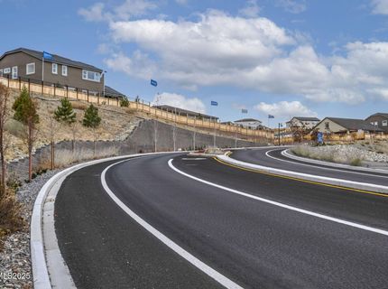 6870 Pilot Peak Road, Sparks, NV 89436 Photo