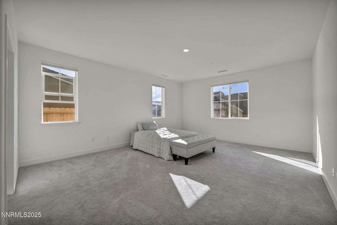 6870 Pilot Peak Road, Sparks, NV 89436 Photo