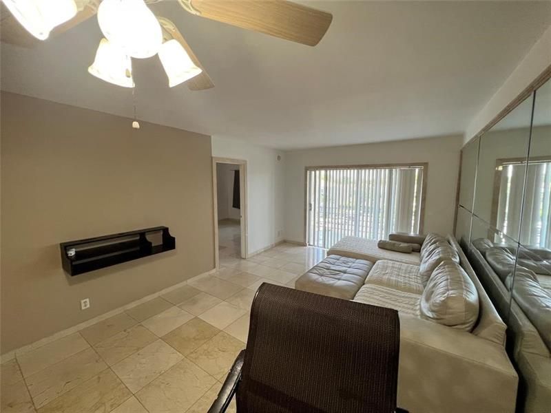 4311 Crystal Lake Drive, Unit 421, Deerfield Beach, FL 33064 Photo