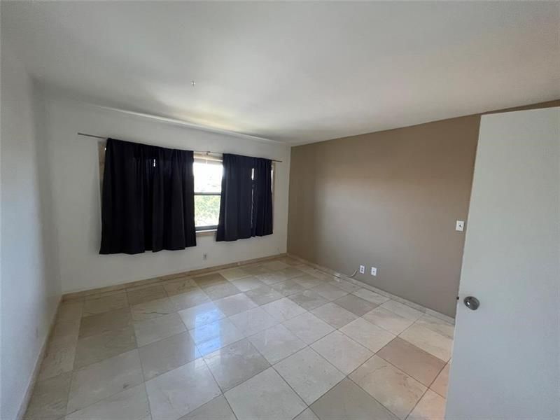 4311 Crystal Lake Drive, Unit 421, Deerfield Beach, FL 33064 Photo