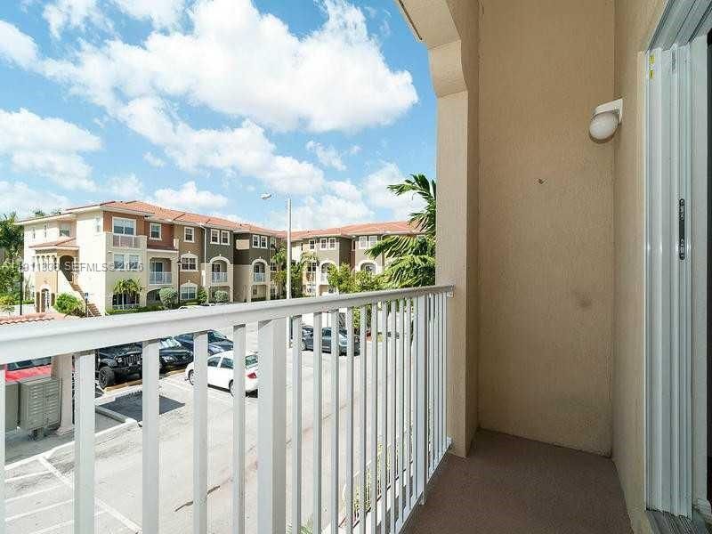 8833 NW 107th Ct, Unit 205, Doral, FL 33178 Photo