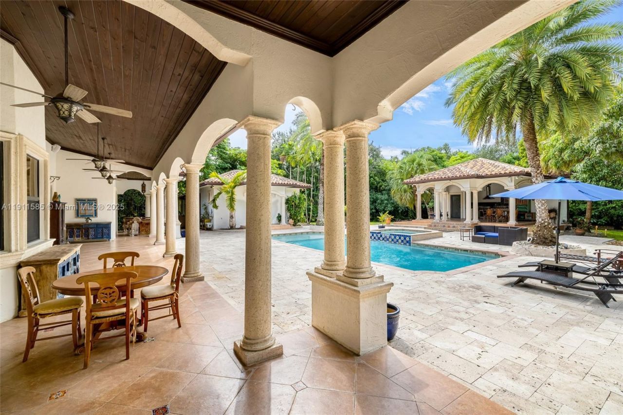 7030 SW 72nd Ct, Miami, FL 33143 Photo