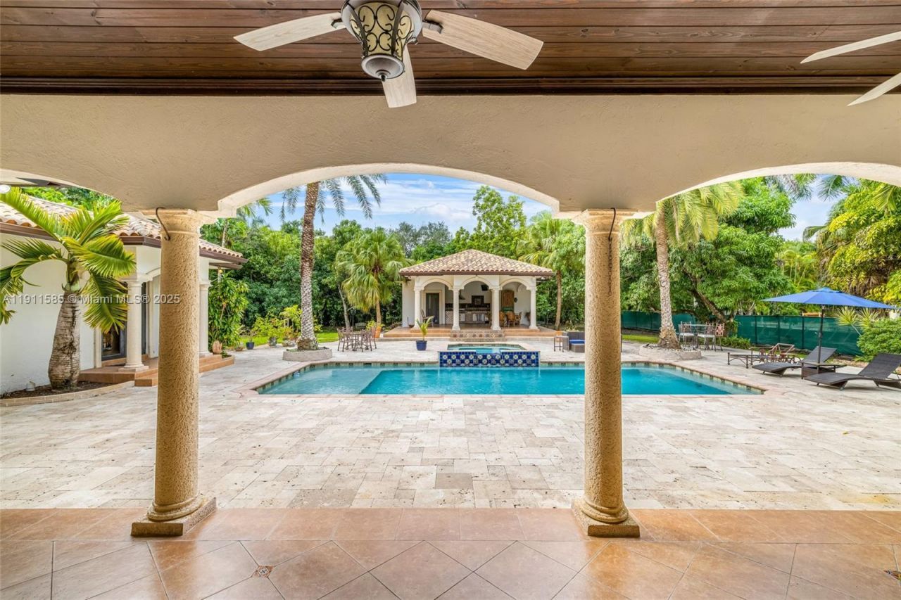 7030 SW 72nd Ct, Miami, FL 33143 Photo