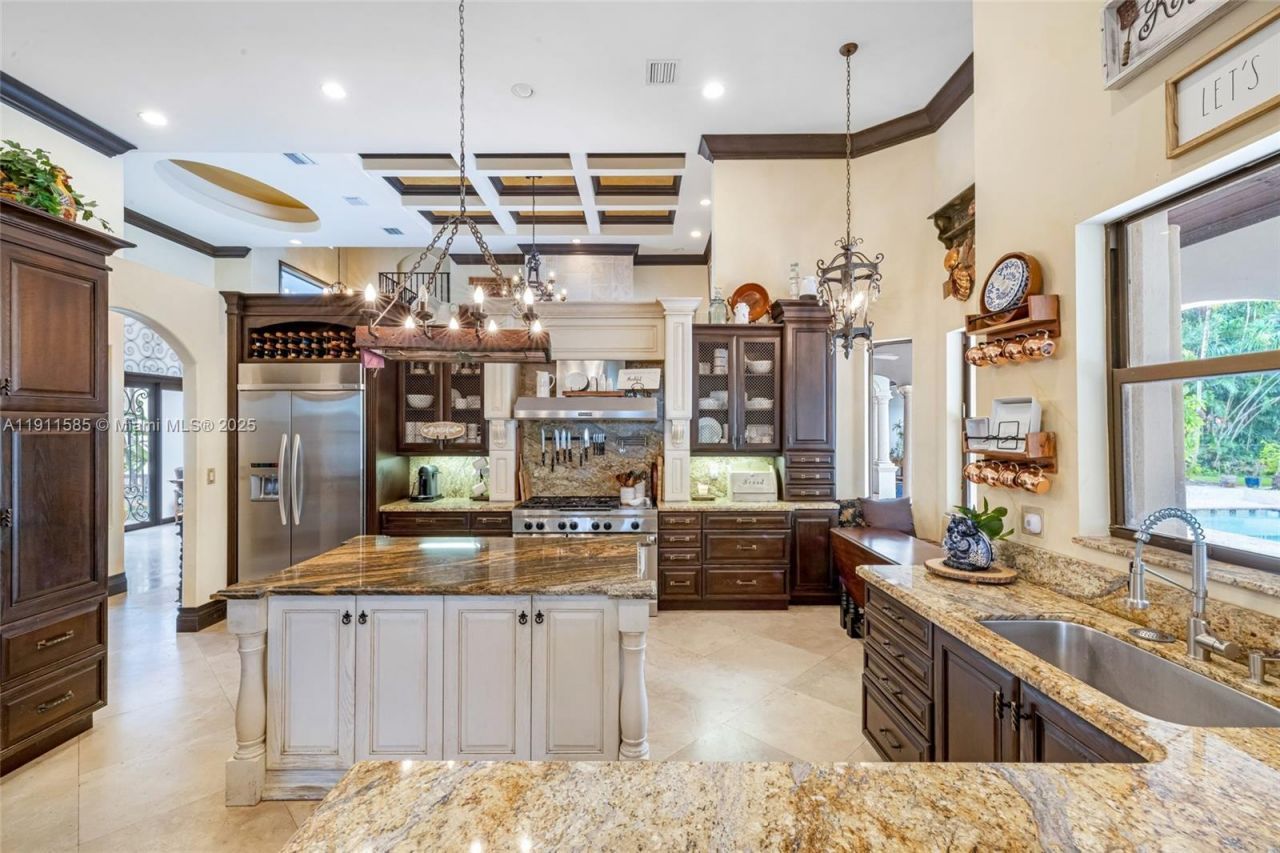 7030 SW 72nd Ct, Miami, FL 33143 Photo