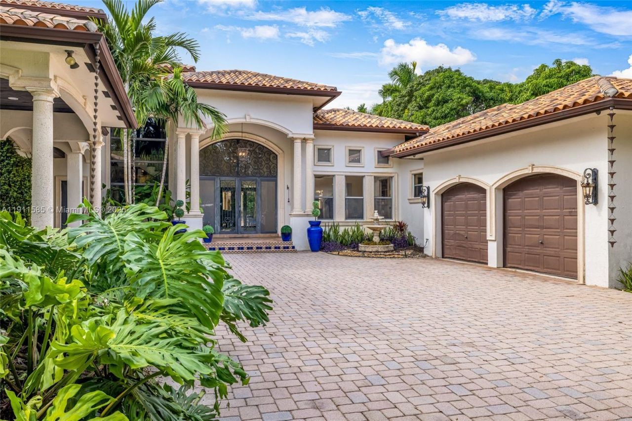 7030 SW 72nd Ct, Miami, FL 33143 Photo