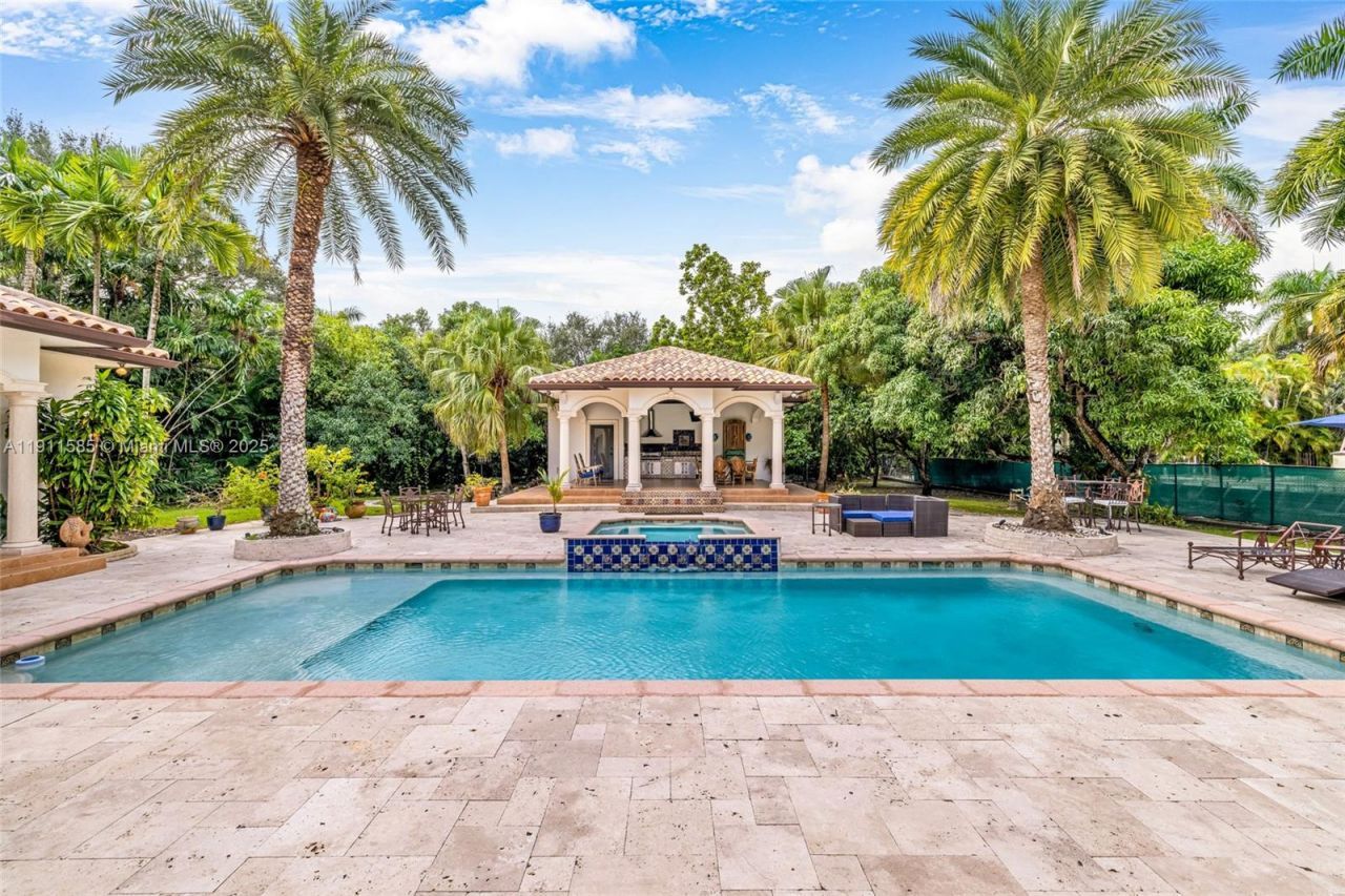 7030 SW 72nd Ct, Miami, FL 33143 Photo