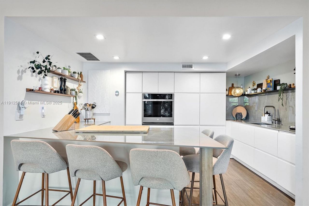 2150 Sans Souci Blvd, Unit B311, North Miami, FL 33181 Photo