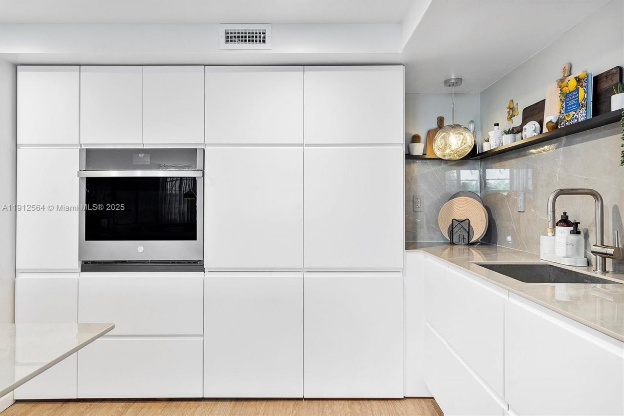 2150 Sans Souci Blvd, Unit B311, North Miami, FL 33181 Photo