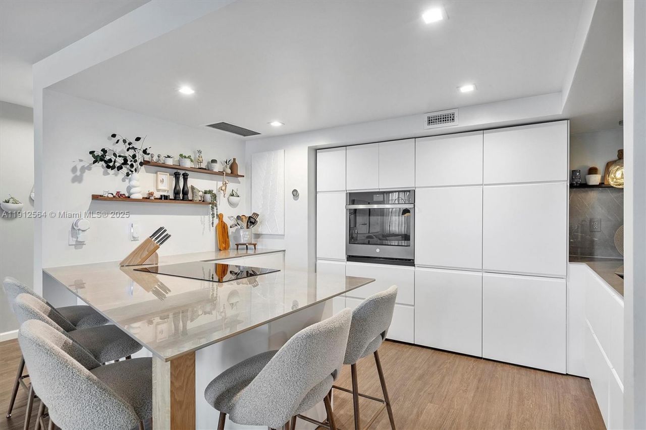 2150 Sans Souci Blvd, Unit B311, North Miami, FL 33181 Photo