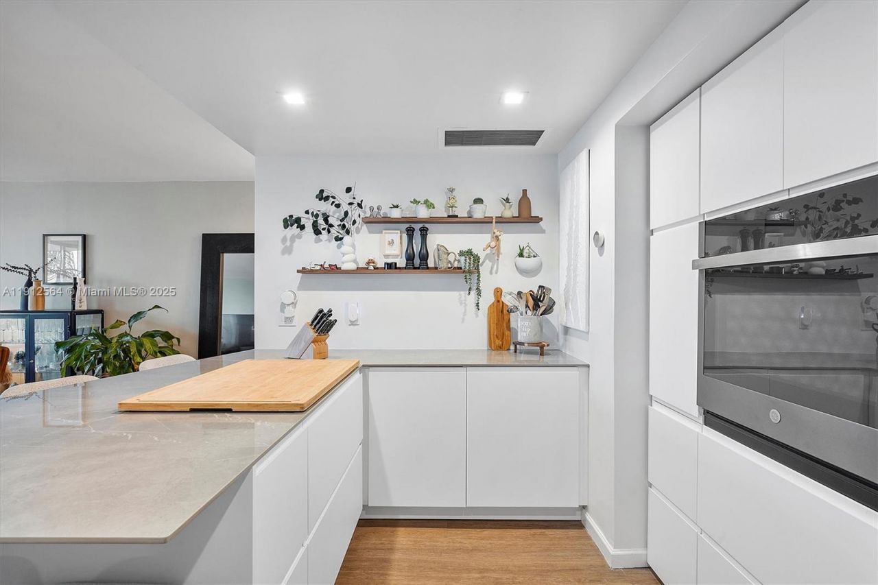 2150 Sans Souci Blvd, Unit B311, North Miami, FL 33181 Photo