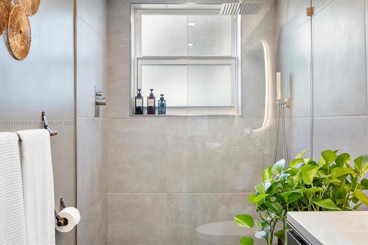 2150 Sans Souci Blvd, Unit B311, North Miami, FL 33181 Photo