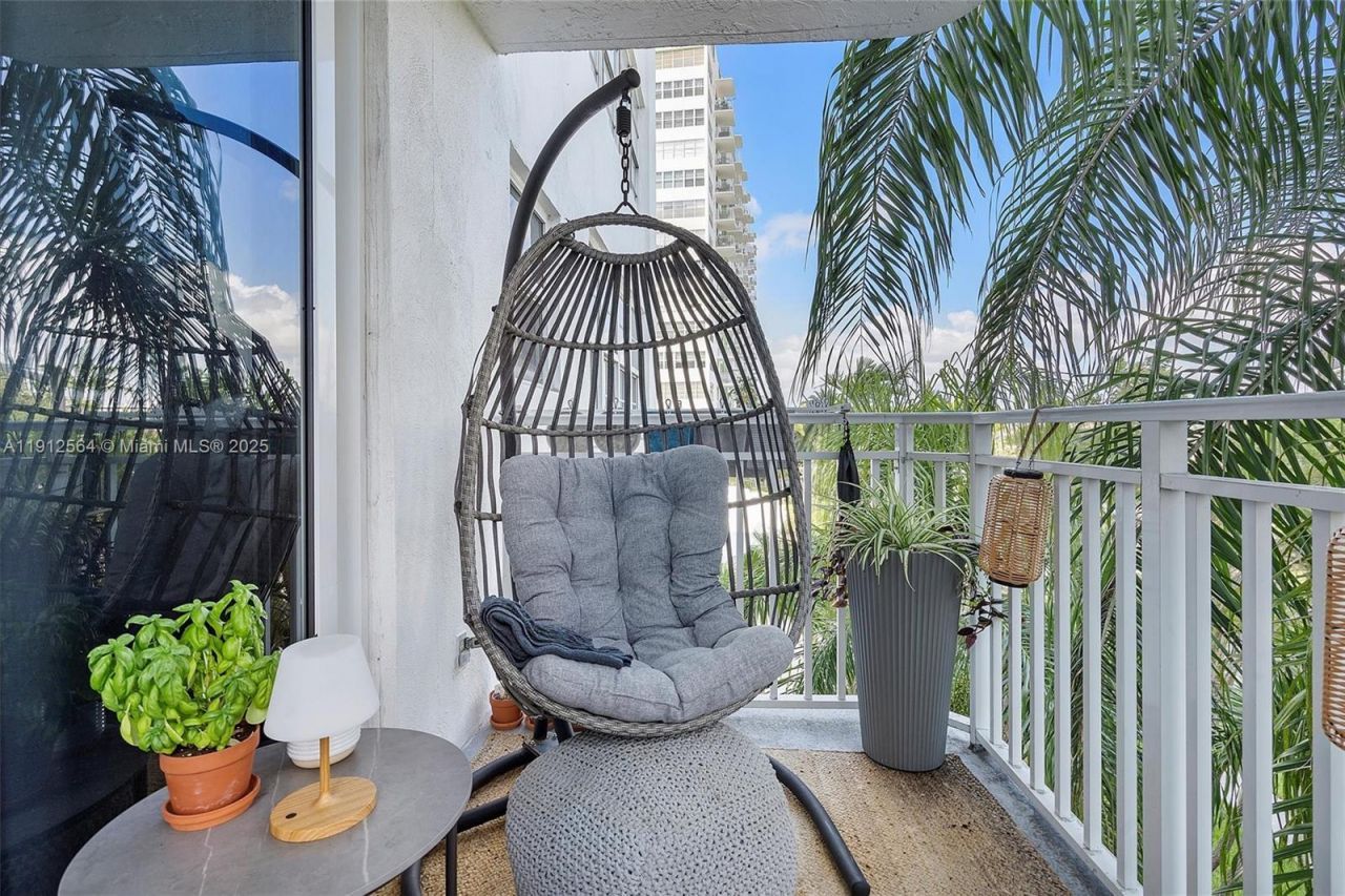 2150 Sans Souci Blvd, Unit B311, North Miami, FL 33181 Photo