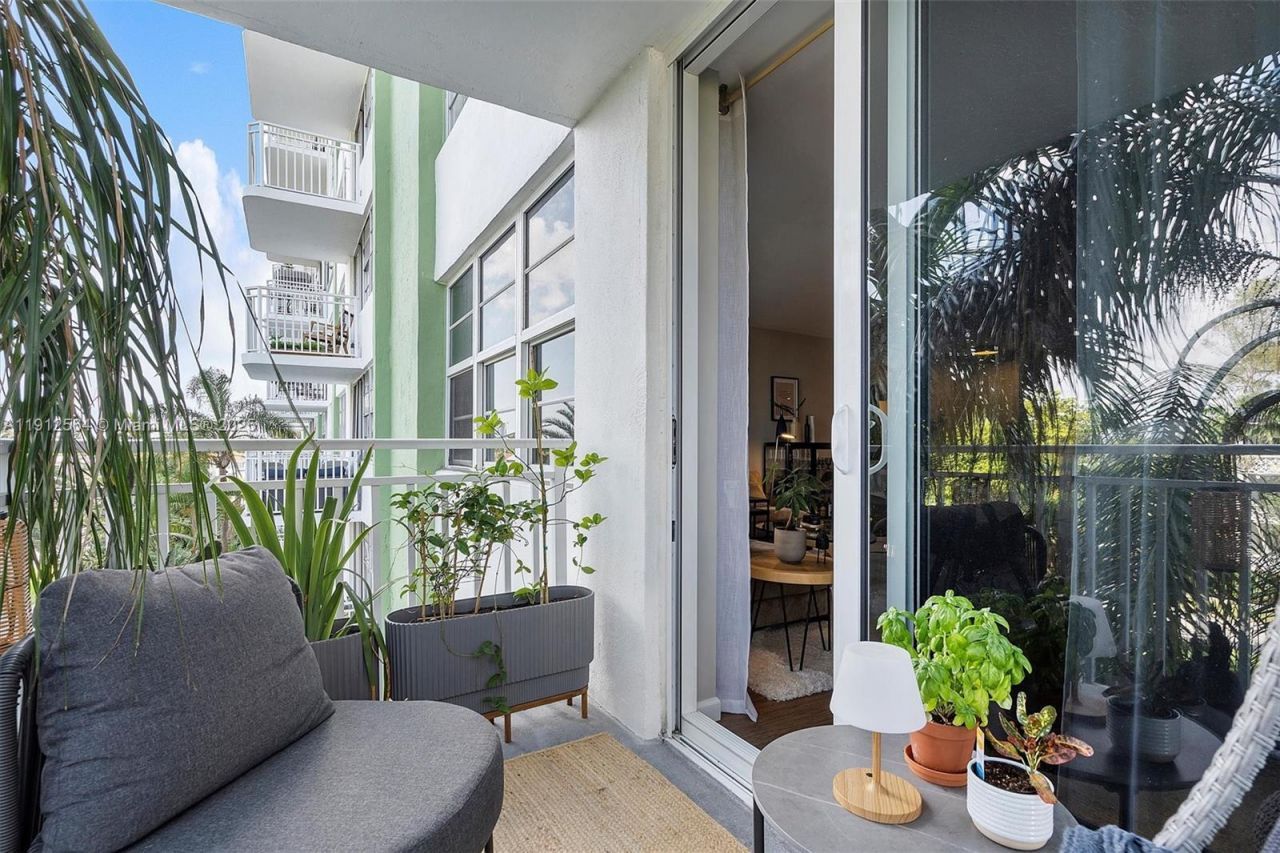 2150 Sans Souci Blvd, Unit B311, North Miami, FL 33181 Photo