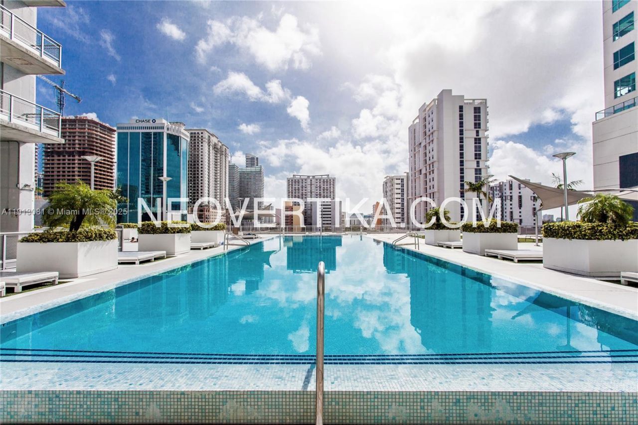 690 SW 1st Ct, Unit PHI20, Miami, FL 33130 Photo