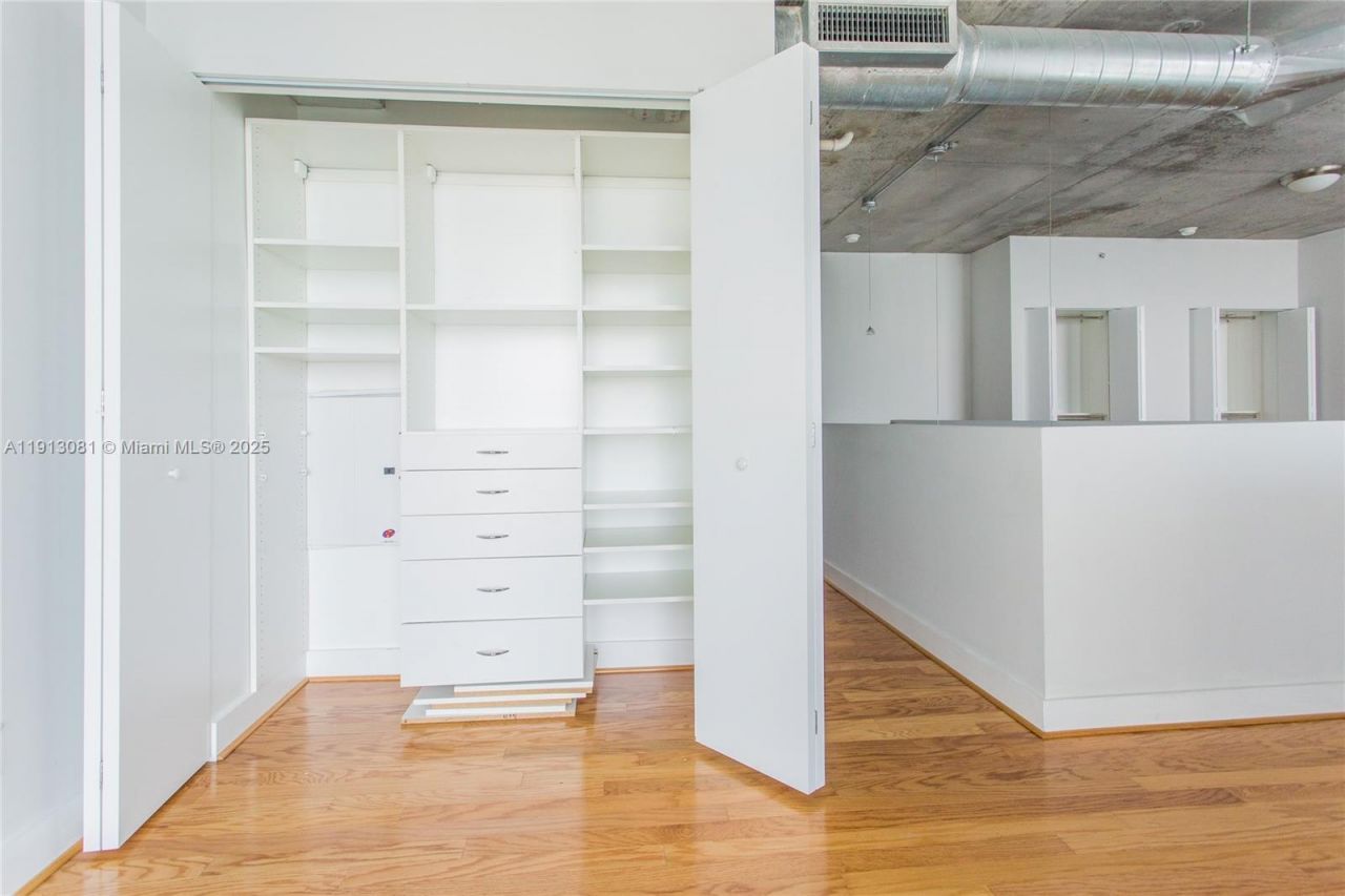 690 SW 1st Ct, Unit PHI20, Miami, FL 33130 Photo