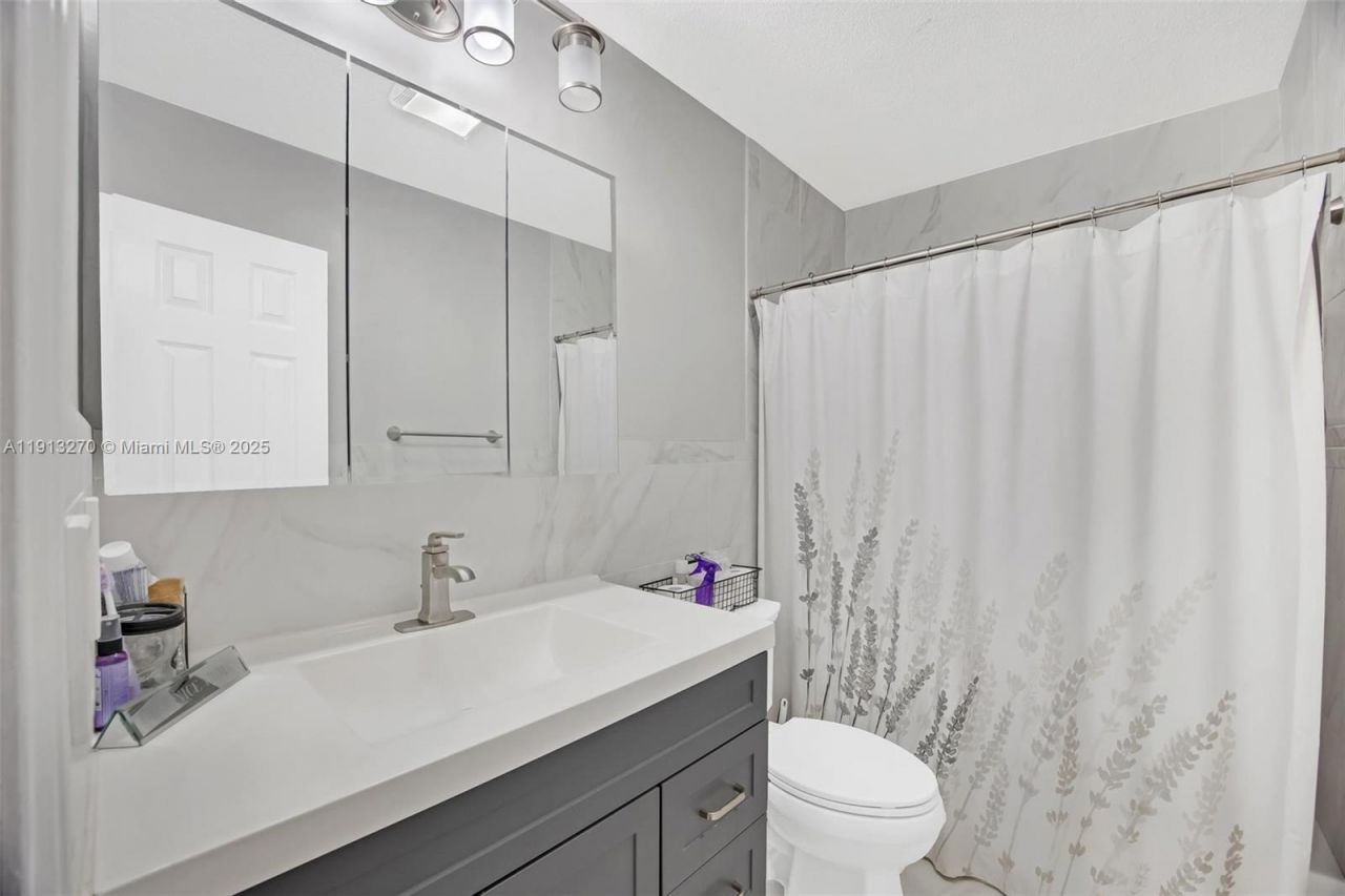 1798 SW 4th St, Homestead, FL 33030 Photo