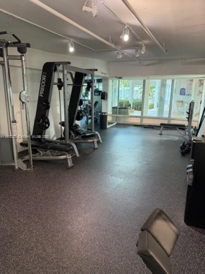 5055 Collins Ave, Unit 9A, Miami Beach, FL 33140 Photo