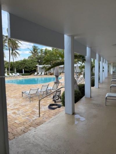 5055 Collins Ave, Unit 9A, Miami Beach, FL 33140 Photo