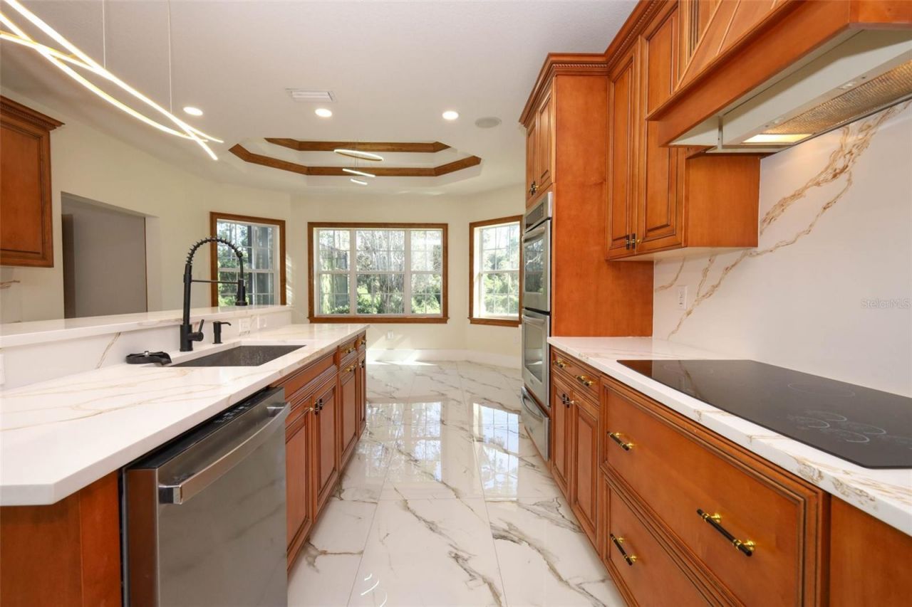 27012 Grand Oak Lane, Tavares, FL 32778 Photo