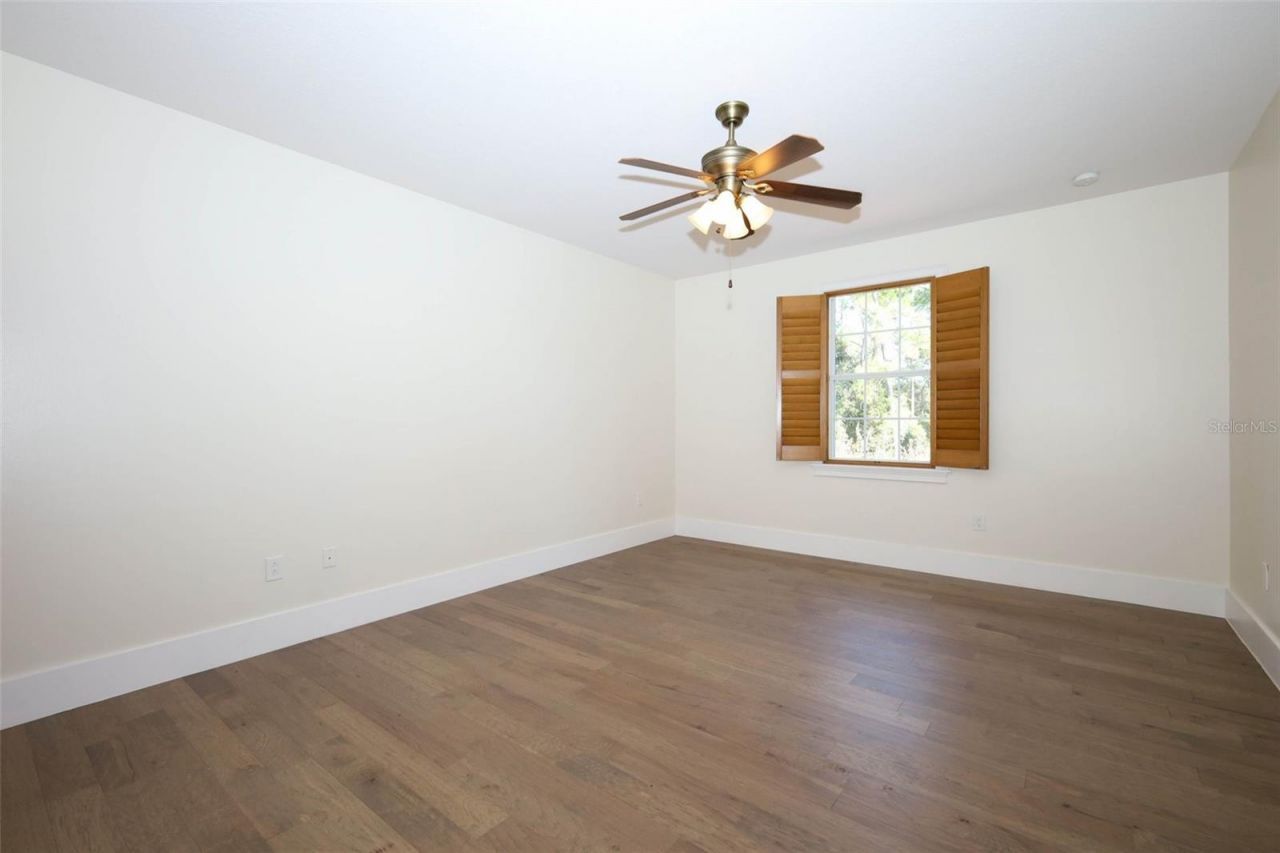 27012 Grand Oak Lane, Tavares, FL 32778 Photo