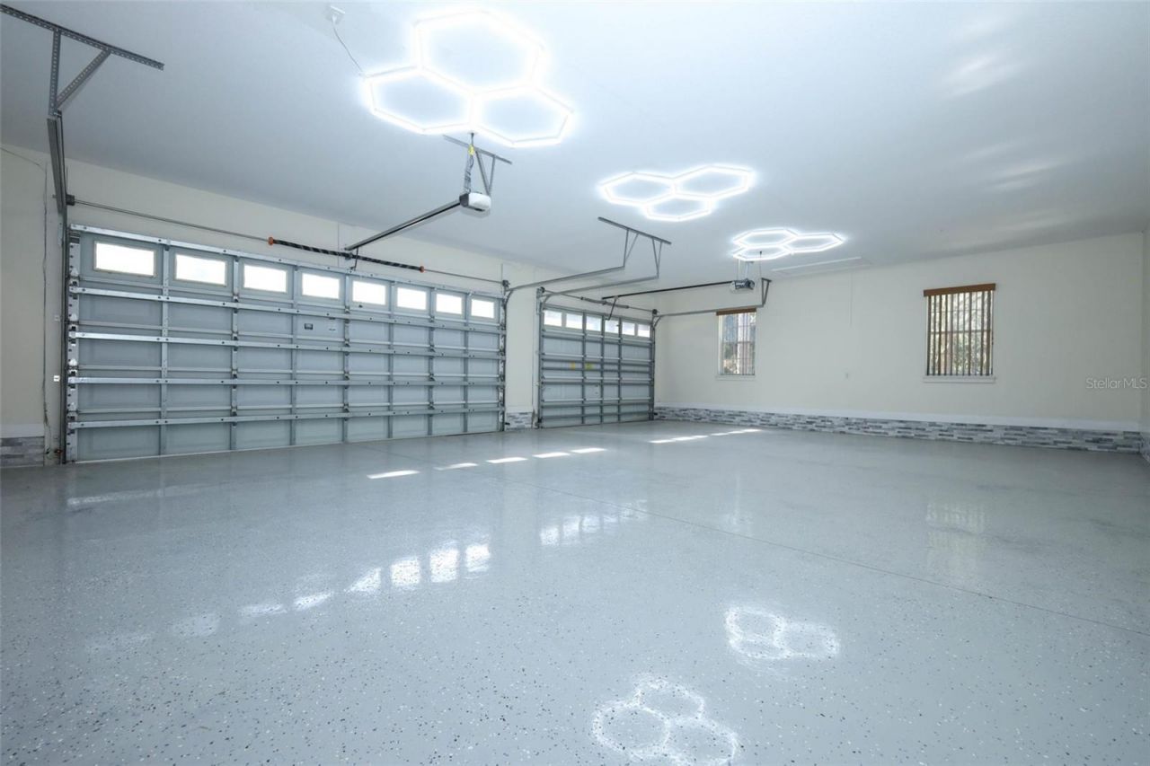 27012 Grand Oak Lane, Tavares, FL 32778 Photo