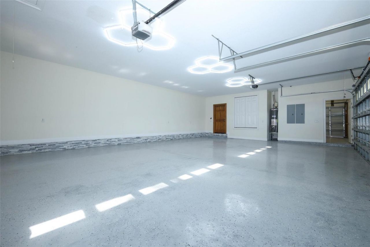 27012 Grand Oak Lane, Tavares, FL 32778 Photo