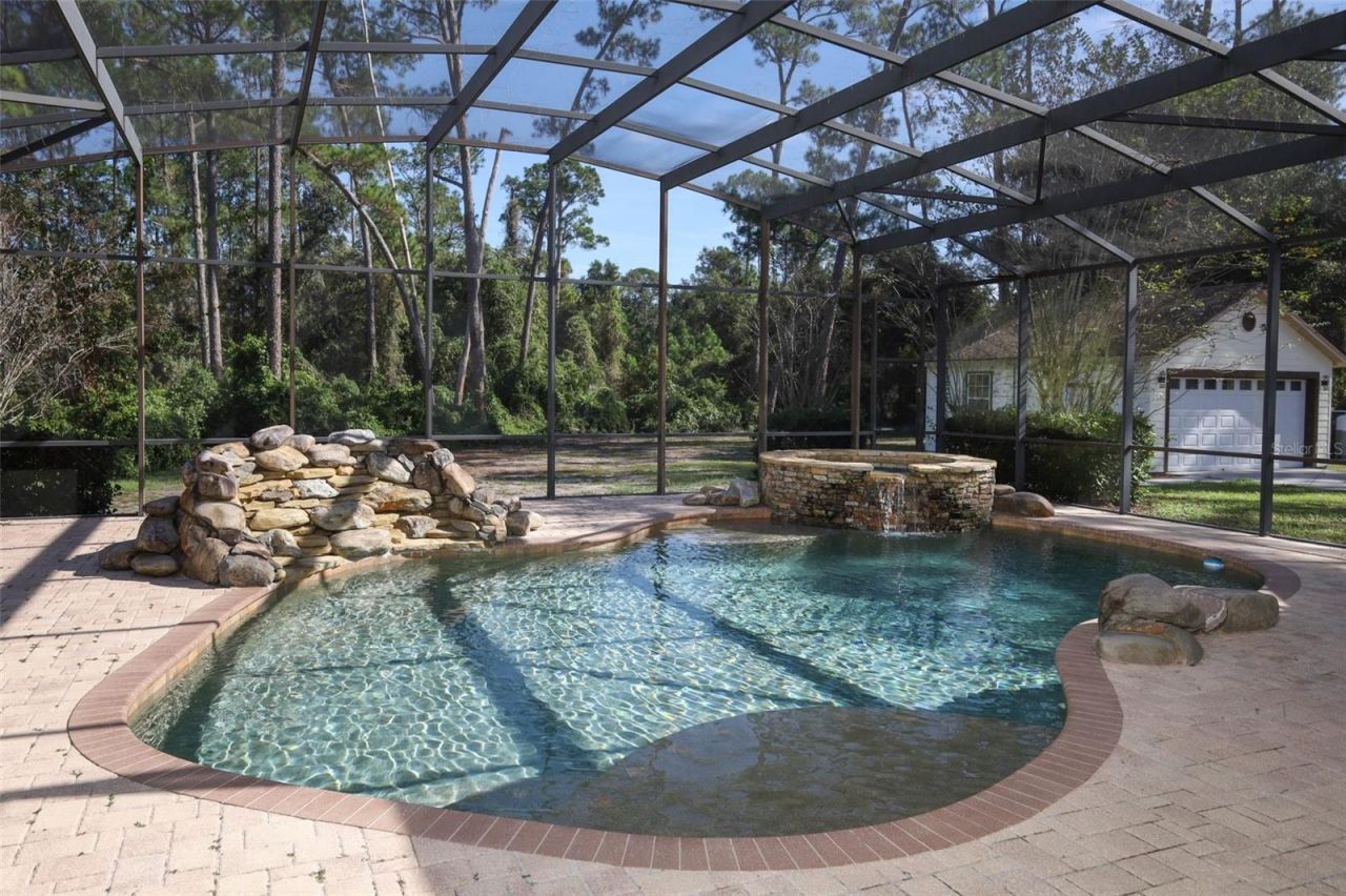 27012 Grand Oak Lane, Tavares, FL 32778 Photo