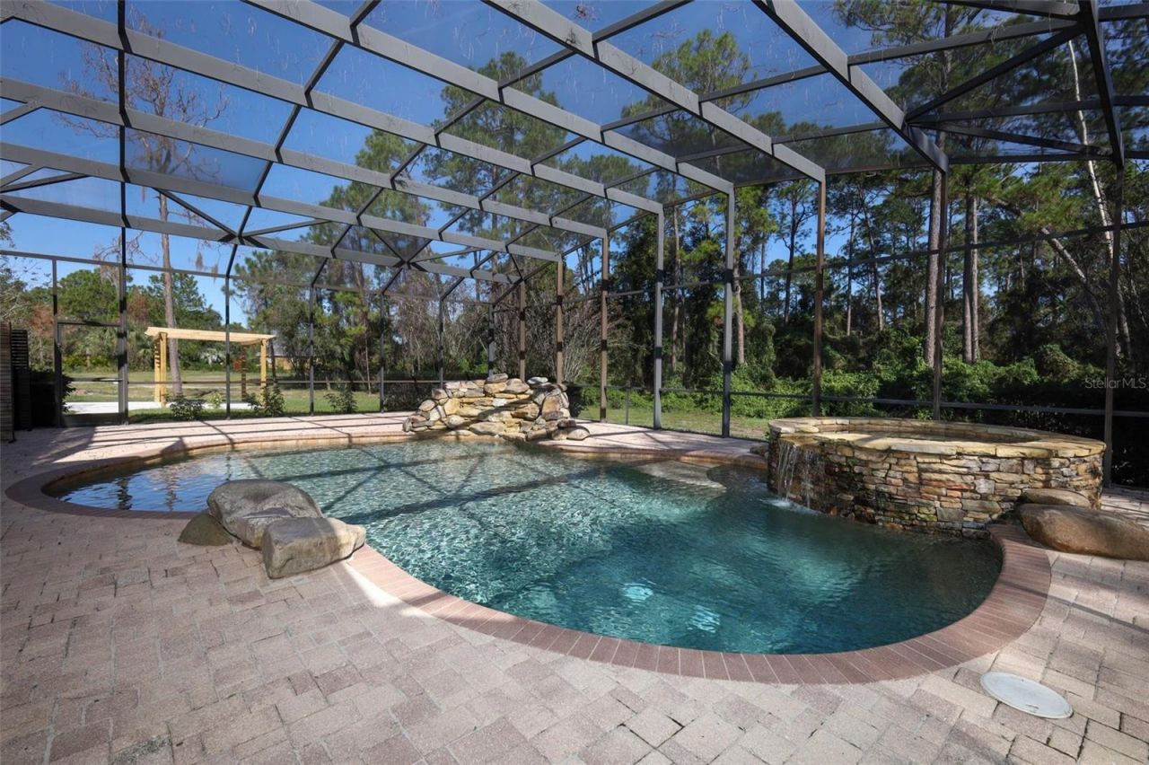 27012 Grand Oak Lane, Tavares, FL 32778 Photo