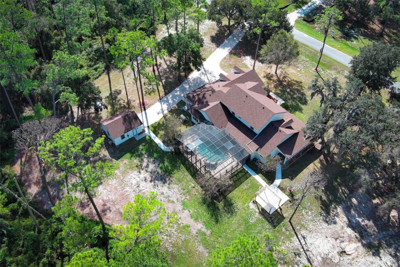 27012 Grand Oak Lane, Tavares, FL 32778 Photo